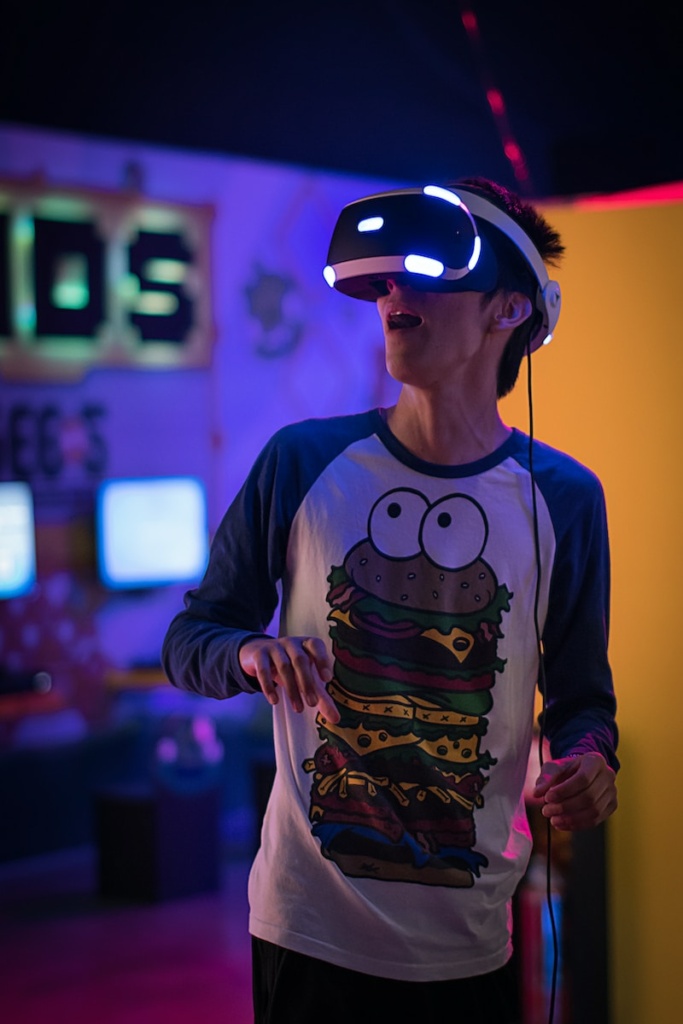 Virtual Reality Gaming: Exploring the VR Gaming Revolution